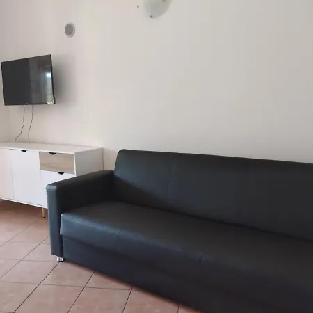 Casa Santoreggia Olbia, Porto Istana, * Murta Maria